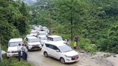 Photo of उत्तराखंड: विस सत्र से पहले आपदा ने ली परीक्षा, गैरसैंण मार्ग पर कई जगह भूस्खलन