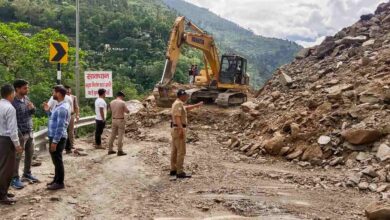 Photo of Uttarakhand: देश का मानसून ट्रैकर, उत्तराखंड में लैंडस्लाइड, बद्रीनाथ नेशनल हाईवे बंद