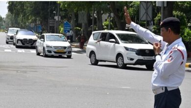 Photo of दिल्ली: वाहनों की संख्या अधिक, पर पार्किंग व्यवस्था की गति धीमी