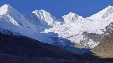 Photo of उत्तराखंड: अब आफत बनेगी वसुधरा ग्लेशियर झील, मौसम परिवर्तन से पिघल रहे ग्लेशियर