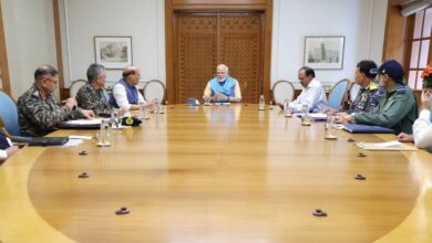 Photo of भारत-पाकिस्तान तनाव के बीच प्रधानमंत्री मोदी की हाईलेवल मीटिंग, सीसीएस की बैठक में लेंगे हिस्सा