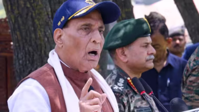 Photo of ‘भारत को कोई रोक नहीं सकता, गुस्ताखी की तो ओपनिंग नेवी करेगी’, INS विक्रांत से राजनाथ सिंह का PAK को मैसेज