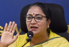 Photo of दिल्ली में महिलाओं को कब से मिलेंगे हर महीने 2500 रुपये? CM रेखा गुप्ता ने बताया