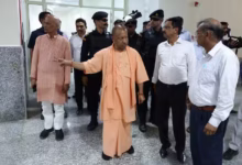 Photo of राष्ट्रपति के दौरे से पहले CM योगी ने लिया आयुष विश्वविद्यालय का जायजा, समीक्षा बैठक भी की