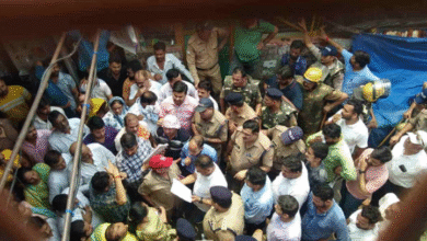 Photo of Rishikesh: भारत साधु समाज की 34 दुकानों पर चला प्रशासन का बुलडोजर, पुलिस-पीएसी तैनात