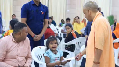 Photo of ‘मैं स्कूल जाना चाहती हूं, एडमिशन करा दीजिए…’ सीएम योगी से बच्ची ने लगाई गुहार, तुरंत गृह सचिव को मिला ये आदेश