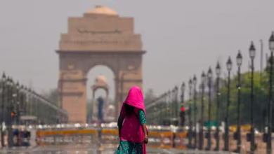Photo of दिल्ली में अभी और झुलसाएगी गर्मी! इतने डिग्री तक पहुंच जाएगा तापमान, जानें IMD ने क्या कहा?