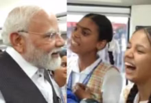 Photo of ‘मुझे आपसे डर नहीं लगता’ वंदे भारत ट्रेन में पीएम मोदी से बोली बच्ची, जानें कैसा था प्रधानमंत्री का रिएक्शन?