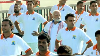 Photo of ‘सिडनी ओपेरा हाउस की सीढ़ियां हों या एवरेस्ट की चोटियां…’, विशाखापट्टनम से PM मोदी ने दुनिया को दिया योग का संदेश