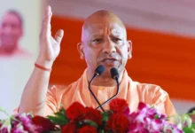 Photo of यूपी में DM और CMO के आपसी झगड़े ने लिया सियासी रंग, दो धड़ों में बंटे बीजेपी नेता, सपा भी उठा रही सवाल