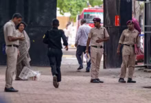 Photo of दिल्ली में 20 स्कूलों को मिली बम की धमकी, मौके पर फायर विभाग और पुलिस की टीम