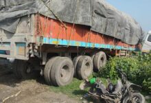 Photo of हरियाणा: रेवाड़ी में सीमेंट से भरे ट्रक ने स्कूटी सवार को मारी टक्कर