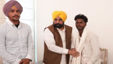 Photo of सरहिंद नहर से 11 लोगों की जान बचाने वाले कृष्ण और जसकरण के लिए बड़ा ऐलान!