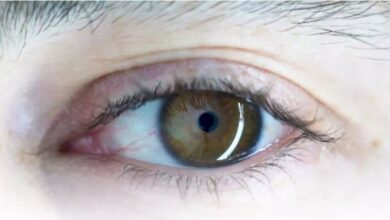 Photo of आंखाें के सामने नजर आ रहे काले धब्बे? Eye Cancer हो सकता है कारण