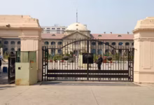 Photo of यूपी के इस जिले में स्कूलों के मर्जर पर हाईकोर्ट ने लगाई स्टे, 21 अगस्त को होगी अगली सुनवाई