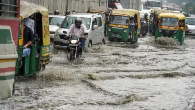 Photo of राजस्थान में रेल की पटरियां जलमग्न, सड़कें भी धसीं, अभी कई जिलों में और होगी बारिश, जारी हुआ अलर्ट