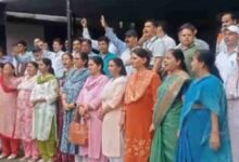 Photo of उत्तराखंड बोर्ड की अंक सुधार परीक्षा के मूल्यांकन का बहिष्कार