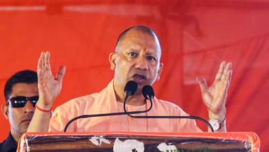 Photo of CM योगी आदित्यनाथ की बायोपिक पर विवाद, CBFC ने सर्टिफिकेशन देने से किया मना तो कोर्ट ने लगाई फटकार