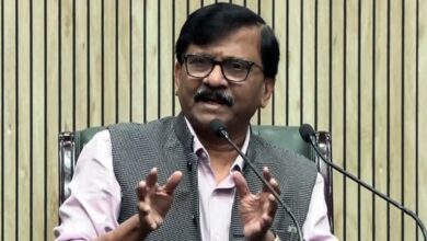 Photo of  ‘उद्धव ठाकरे गुट और मनसे जरूर मिलकर आगामी स्थानीय चुनाव लड़ेंगे’, संजय राउत का एलान