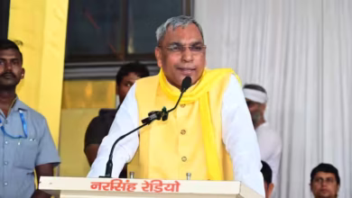 Photo of ‘जब चरखा दांव चलता है तो..’ अवधेश प्रसाद के डिप्टी स्पीकर बनने की चर्चा पर बोले ओम प्रकाश राजभर