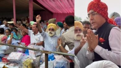 Photo of स्वतंत्रता दिवस समारोह में हंगामा: लुधियाना में शहीद परिवारों ने फेंके सम्मान
