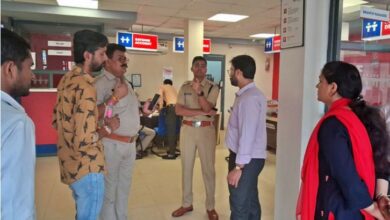 Photo of जबलपुर में दिनदहाड़े करोड़ों की बैंक लूट