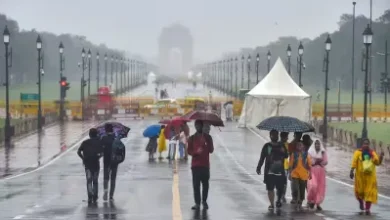 Photo of झमाझम बारिश से थमी दिल्ली की रफ्तार, जानें अगले 24 घंटे का कैसा होगा मौसम का हाल
