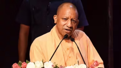 Photo of ‘सत्ता का मुखिया माफिया के कुत्ते से हाथ मिलाता था’, CM योगी ने दंगाइयों को भी दी चेतावनी