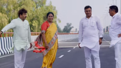 Photo of दिल्लीवासियों को CM रेखा गुप्ता का तोहफा, 6 लेन वाले नंद नगरी फ्लाईओवर का किया उद्घाटन