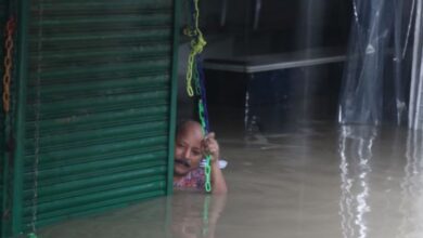 Photo of दिल्ली: यमुना शांत, लेकिन टेंट में रात-दिन गुजारना मुश्किल