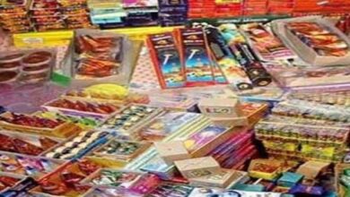 Photo of हरियाणा : खेतों के बीच चल रही अवैध पटाखा फैक्टरी पर छापा
