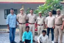 Photo of युवक की हत्या के आरोप में दो सगे भाई गिरफ्तार