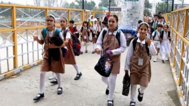Photo of श्रीनगर:  बाढ़ प्रभावित स्कूलों में सफाई और सैनिटाइजेशन का काम पूरा