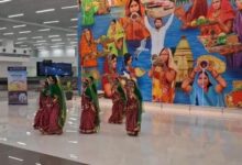 Photo of आज पटना एयरपोर्ट पर खास तरह से हो रहा यात्रियों का स्वागत