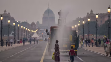 Photo of Delhi Weather: दिल्ली में सर्दी के साथ प्रदूषण की दोहरी मार, 400 के पार पहुंचा AQI, कई इलाकों में रेड अलर्ट
