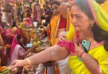 Photo of दिल्ली में छठ की धूम, दशरथ मांझी, शारदा सिन्हा के नाम पर बने घाट, बच्चों के लिए लगाया गया इको-फ्रेंडली मेला