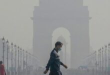 Photo of दिल्ली: आनंद विहार में AQI 400 के पार, लोगों को घर से निकलना हुआ मुश्किल
