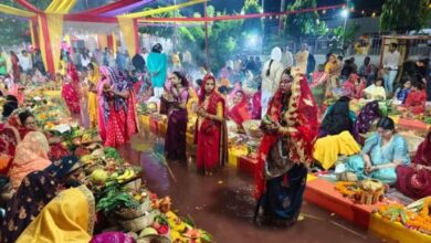 Photo of बरेली:  उगते सूर्य को अर्घ्य देने के साथ छठ महापर्व का समापन