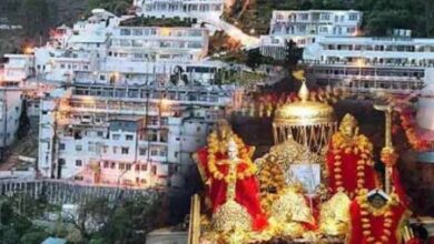 Photo of जम्मू:  वैष्णो देवी में रोजाना 16 से 20 हजार श्रद्धालु लगा रहे हाजिरी