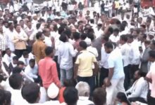 Photo of नागपुर में सड़कों पर उतरे किसान, कर्ज माफी को लेकर बंद किया नेशनल हाइवे