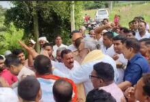 Photo of केंद्रीय मंत्री गिरिराज सिंह के सामने हंगामा, भाजपा जिलाध्यक्ष के गृह क्षेत्र में भारी विरोध