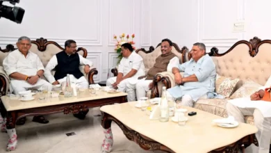Photo of कल उधर तो आज इधर! बिहार विधानसभा चुनाव में नेताओं के दल बदलने का सिलसिला जारी, अब तक कौन किधर गया, जानें