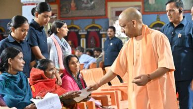 Photo of जनता दर्शन में दहेज हत्या और जमीन कब्जा के मामले पर CM योगी सख्त, अधिकारियों को सख्त निर्देश