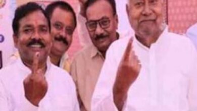 Photo of सीएम नीतीश ने बख्तियारपुर में किया मतदान