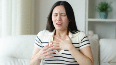 Photo of सांस लेने में आती है दिक्कत, क्रॉनिक थकान सिंड्रोम का हो सकता है संकेत