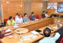 Photo of जयपुर: प्रशिक्षण स्थल से पोलिंग बूथों के लिए रवाना होने लगे मतदान दल