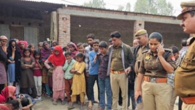 Photo of पत्नी के सिर पर गोली मारकर हत्या