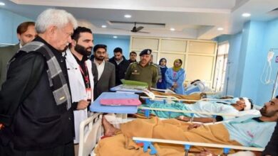 Photo of श्रीनगर: नौगाम धमाके में घायलों की मदद के लिए आगे आया उजाला सिग्नस
