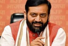 Photo of रणबीर गंगवा ने सीएम सैनी को सौंपा विजन डॉक्यूमेंट