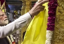 Photo of उडुपी के श्री कृष्ण मठ में PM मोदी ने किए दर्शन, आध्यात्मिक गुरु श्री माधवाचार्य को भी किया याद